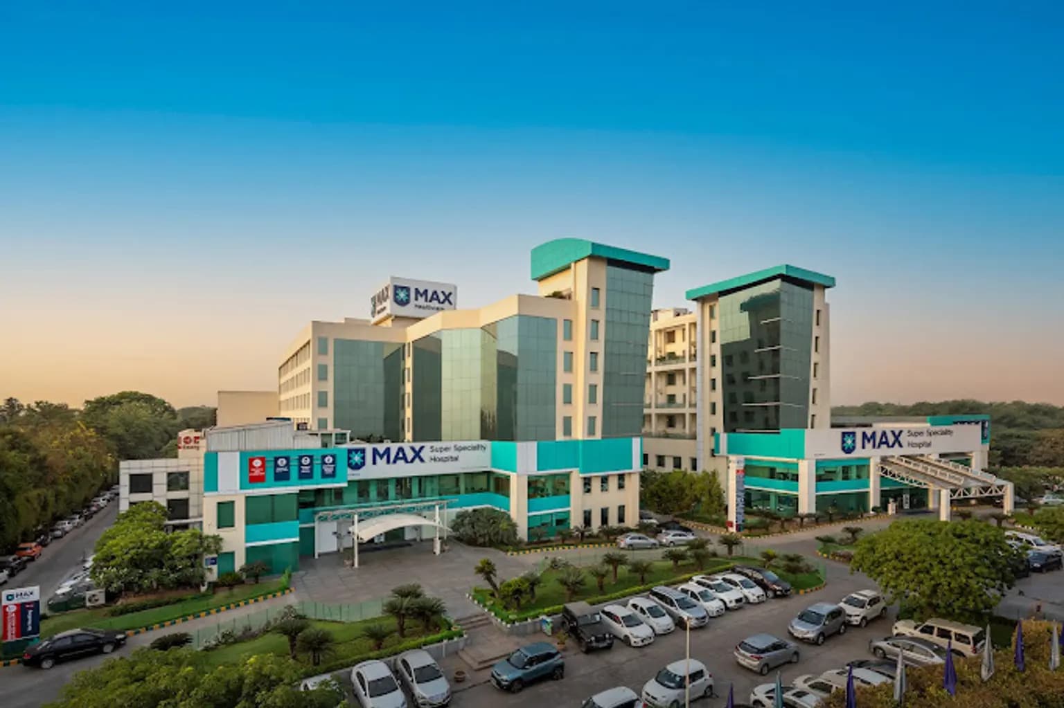 Max Super Speciality Hospital, Saket