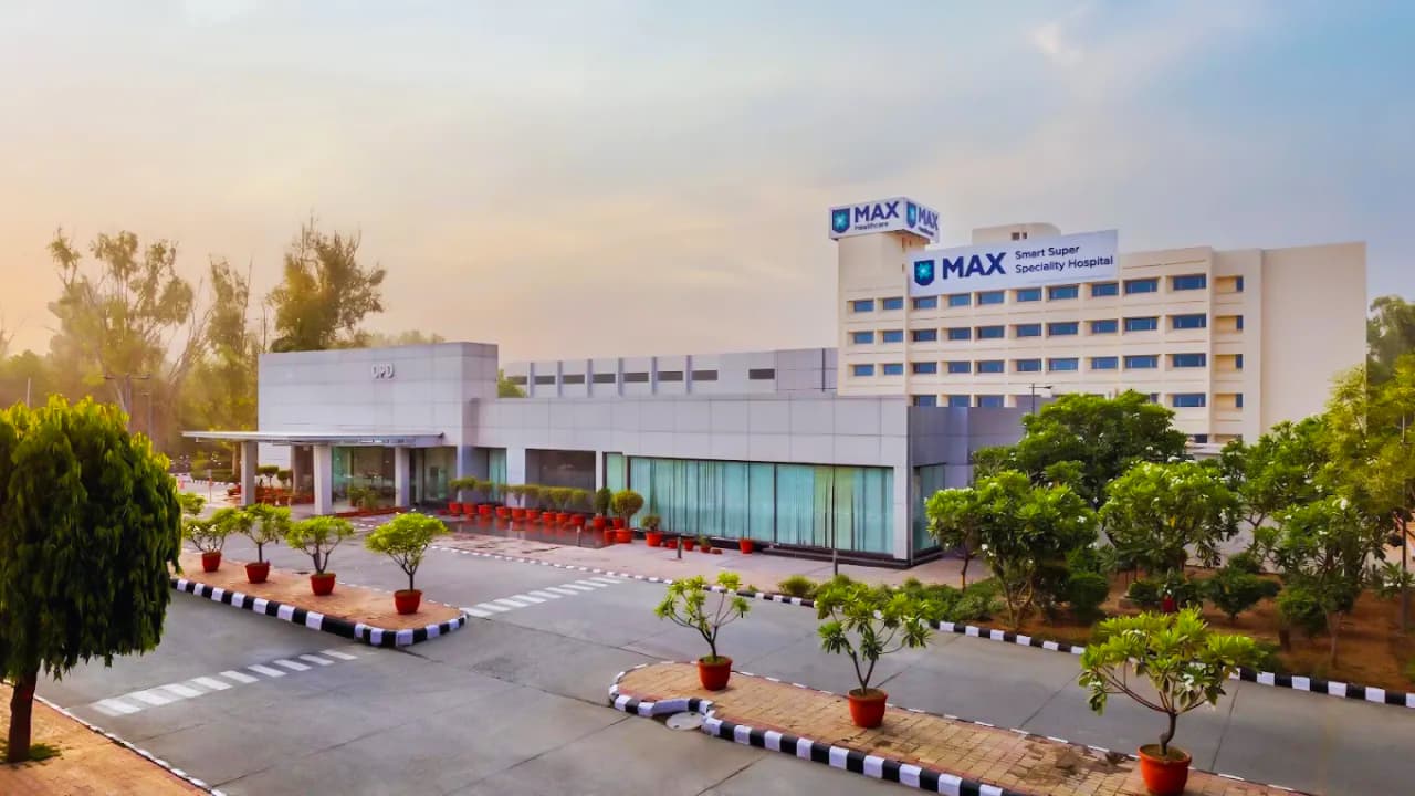 Max Smart Super Specialty Hospital, Saket
