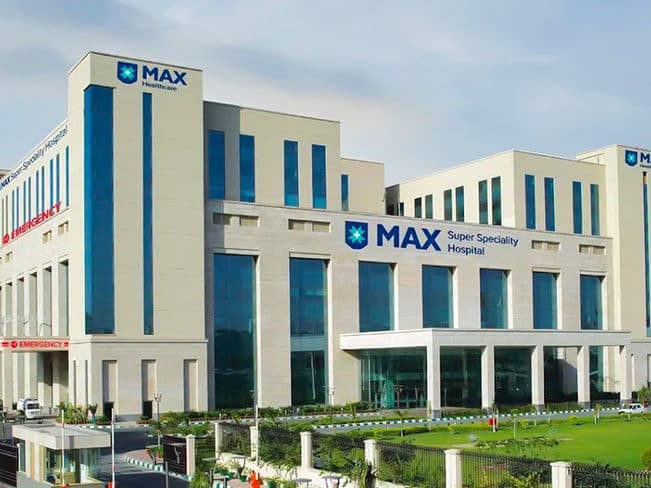 Max Super Specialty Hospital, Sector-128, Noida hospital