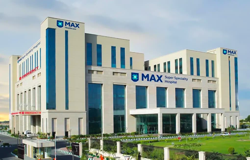 Max Super Specialty Hospital, Sector-128, Noida