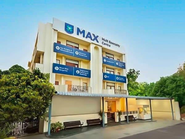 Max Multi Specialty Centre, Panchsheel Park hospital