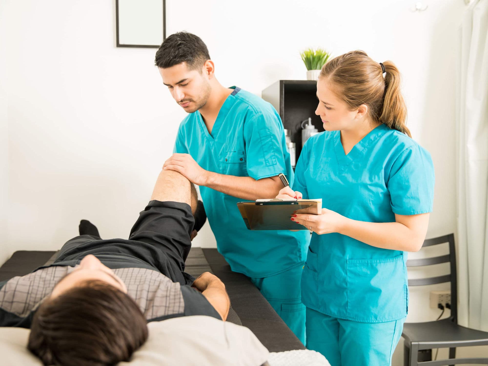 Revision Knee Replacement treatment