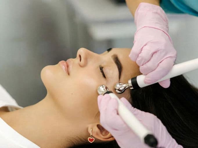 Microdermabrasion treatment