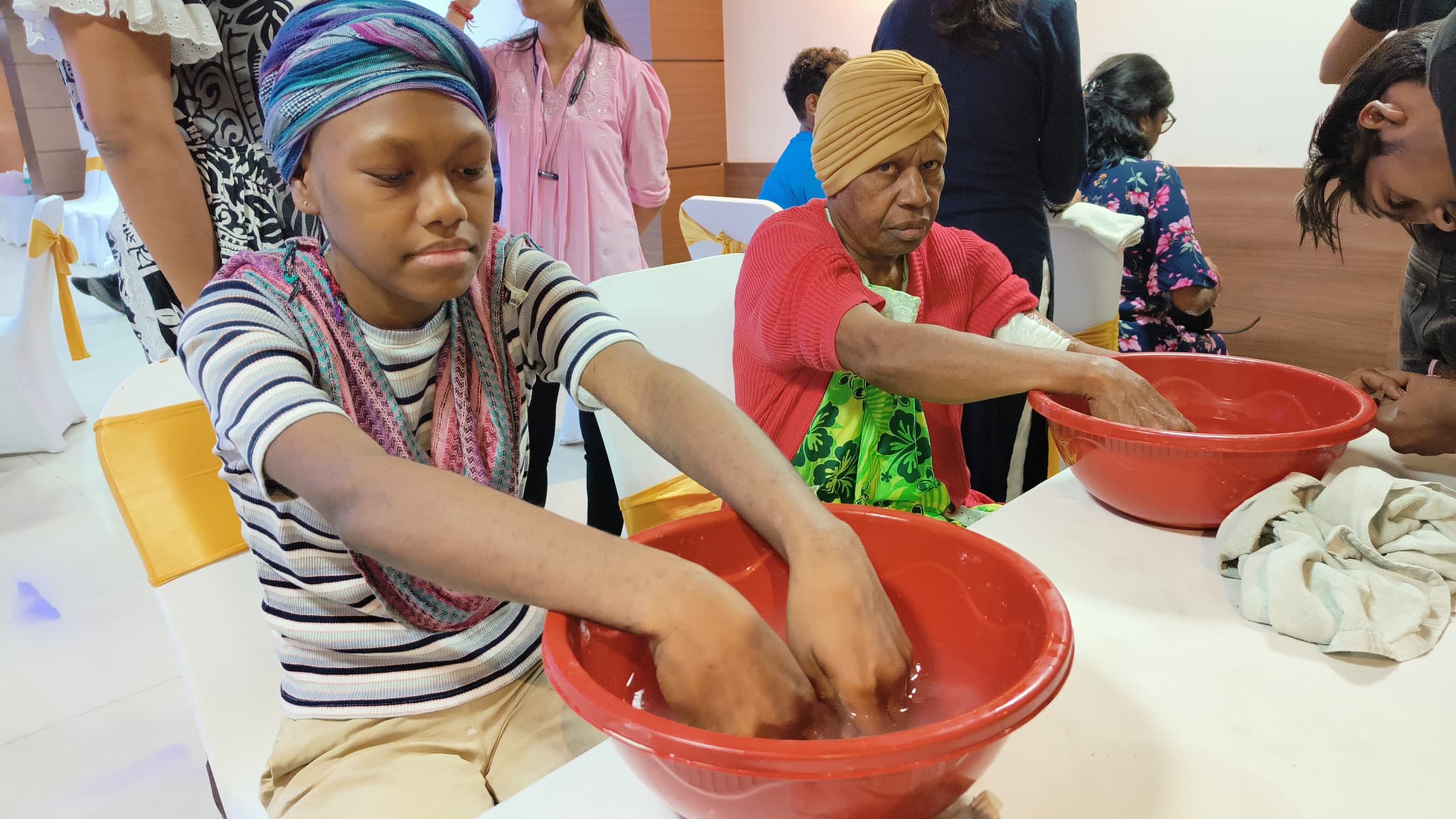 Medivisor Pampers Patients on Mother's Day