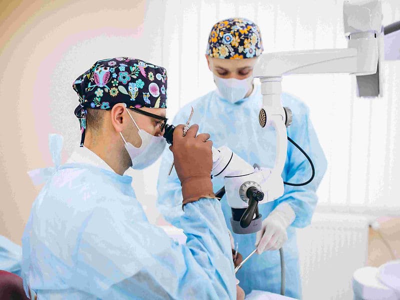 SICS (Small Incision Cataract Surgery)